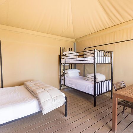 Nrma Lake Somerset Holiday Park Kilcoy Oda fotoğraf