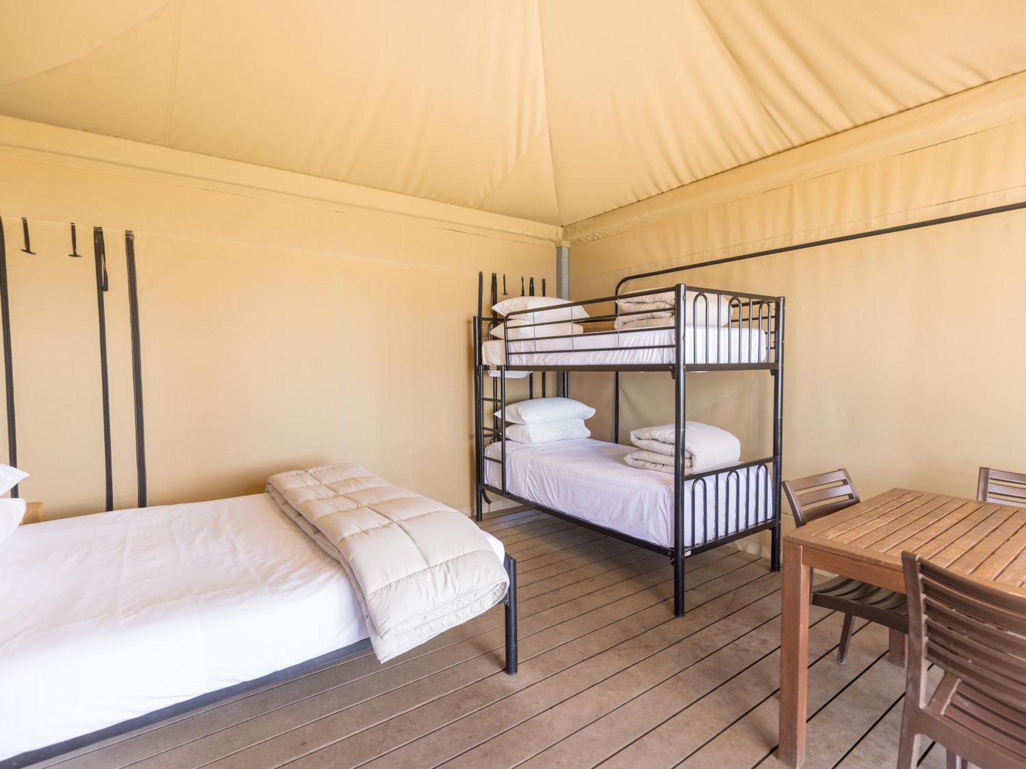 Nrma Lake Somerset Holiday Park Kilcoy Oda fotoğraf